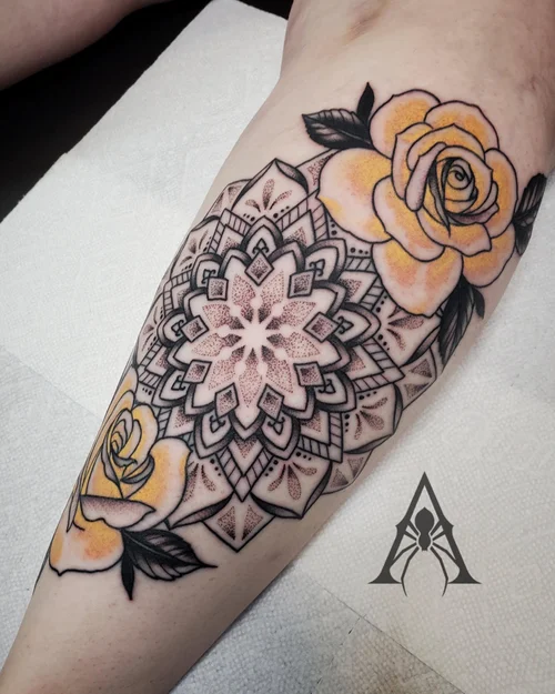 Mandala dotwork — cover-up specialist